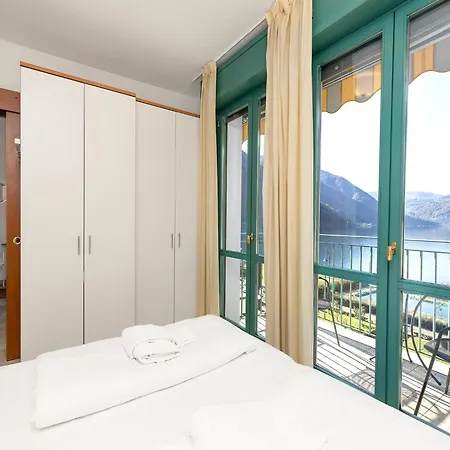 شقة Mit Seeblick Auf Den Luganersee