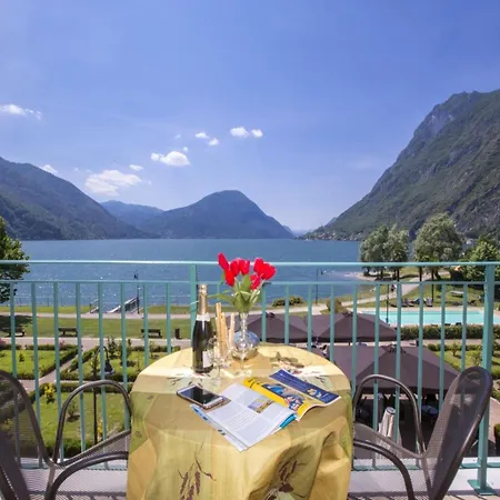 Mit Seeblick Auf Den Luganersee